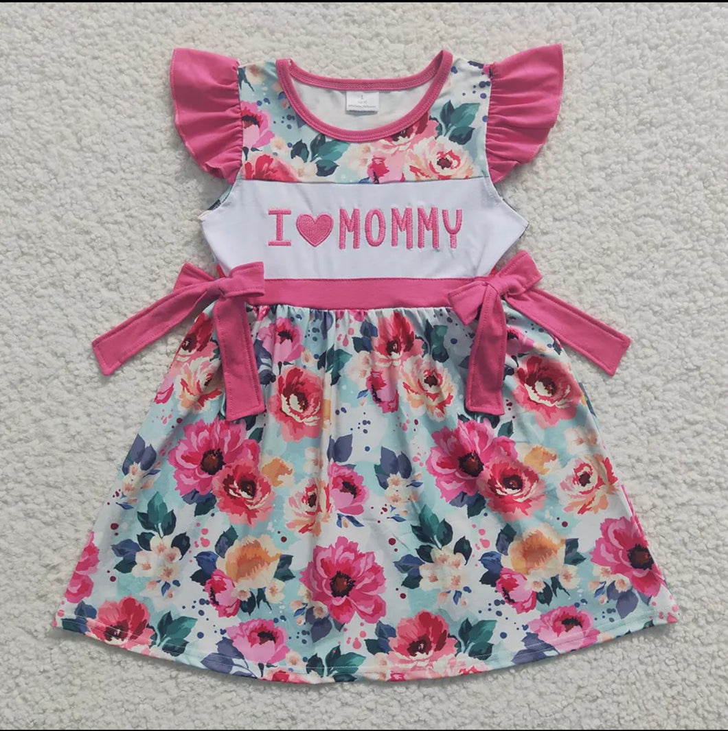 I love mommy stitched pink floral dress